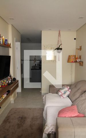 Casa à venda com 50m², 2 quartos e 1 vagaSala