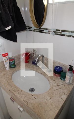 Casa à venda com 50m², 2 quartos e 1 vagaQuarto 1 - Banheiro
