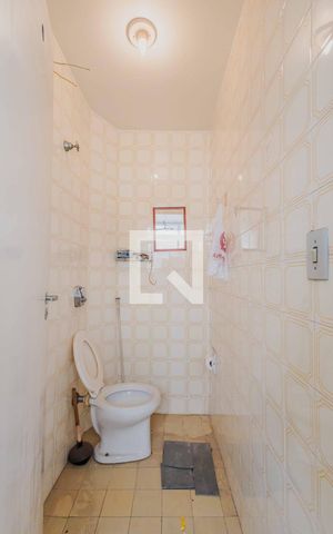 Apartamento à venda com 93m², 2 quartos e 1 vagaÁrea de Serviço - Banheiro