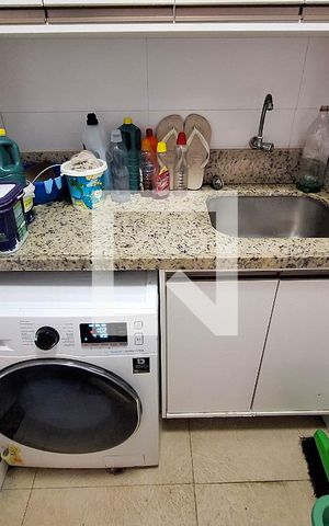 Casa à venda com 350m², 5 quartos e 1 vaga Casa à venda com 350m², 5 quartos e 1 vagaÁrea de Serviço