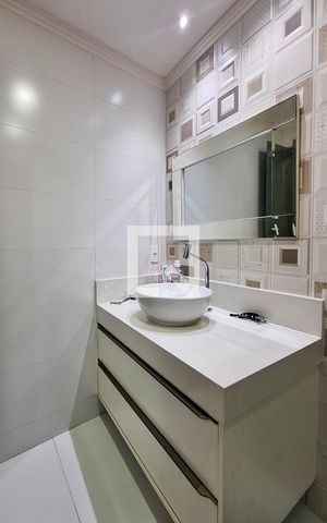 Casa à venda com 350m², 5 quartos e 1 vaga Casa à venda com 350m², 5 quartos e 1 vagaBanheiro da Suíte 2
