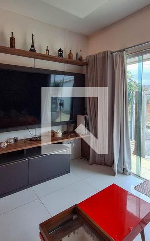 Casa à venda com 350m², 5 quartos e 1 vaga Casa à venda com 350m², 5 quartos e 1 vagaSala