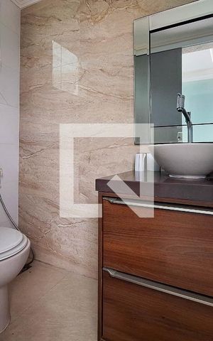 Casa à venda com 350m², 5 quartos e 1 vaga Casa à venda com 350m², 5 quartos e 1 vagaLavabo
