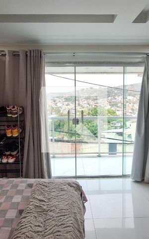 Casa à venda com 350m², 5 quartos e 1 vaga Casa à venda com 350m², 5 quartos e 1 vagaSuíte 1