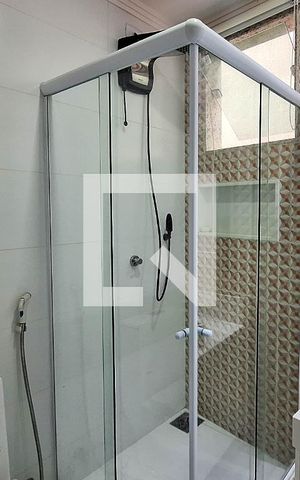 Casa à venda com 350m², 5 quartos e 1 vaga Casa à venda com 350m², 5 quartos e 1 vagaBanheiro da Suíte 3