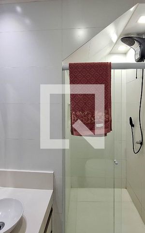 Casa à venda com 350m², 5 quartos e 1 vaga Casa à venda com 350m², 5 quartos e 1 vagaBanheiro da Suíte 4