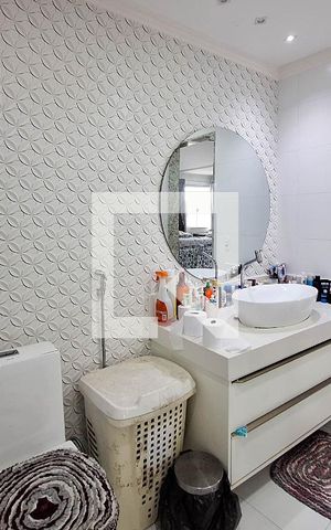 Casa à venda com 350m², 5 quartos e 1 vaga Casa à venda com 350m², 5 quartos e 1 vagaBanheiro da Suíte 5