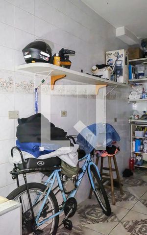 Casa à venda com 200m², 3 quartos e 2 vagasÁrea de serviço