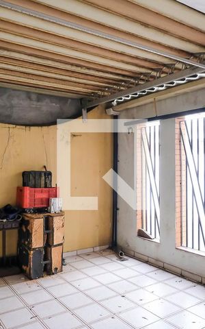 Casa à venda com 200m², 3 quartos e 2 vagasGaragem