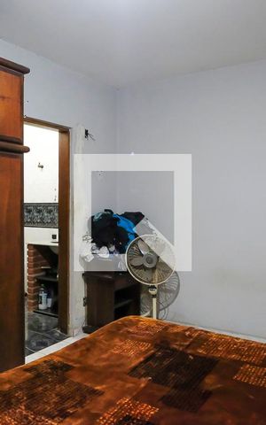 Casa à venda com 200m², 3 quartos e 2 vagasSuíte