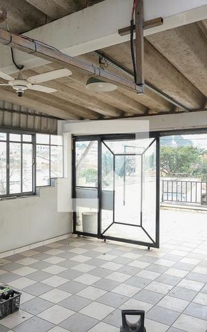 Casa à venda com 200m², 3 quartos e 2 vagasVaranda