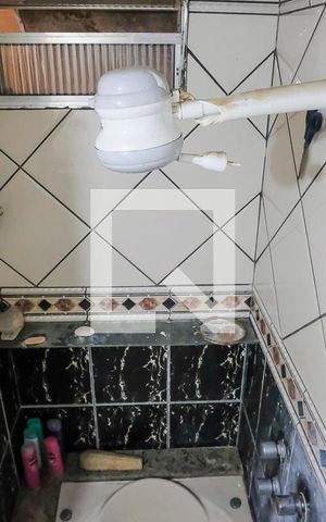 Casa à venda com 200m², 3 quartos e 2 vagasBanheiro 2