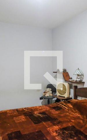 Casa à venda com 200m², 3 quartos e 2 vagasSuíte
