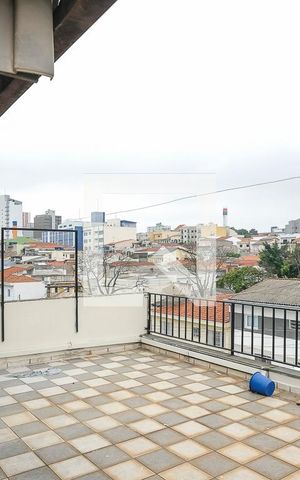 Casa à venda com 200m², 3 quartos e 2 vagasVaranda