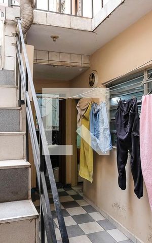 Casa à venda com 200m², 3 quartos e 2 vagasÁrea de serviço