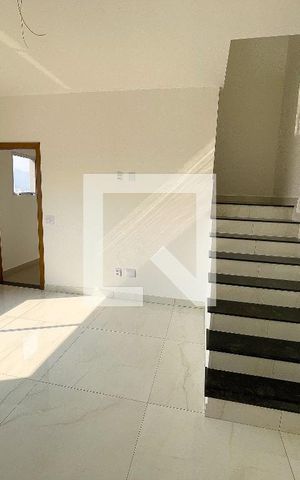 Apartamento à venda com 180m², 3 quartos e 2 vagas Apartamento à venda com 180m², 3 quartos e 2 vagasSala