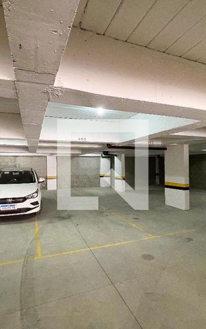 Apartamento à venda com 180m², 3 quartos e 2 vagas Apartamento à venda com 180m², 3 quartos e 2 vagasGaragem