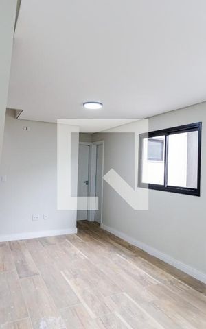 Apartamento à venda com 76m², 2 quartos e 1 vaga Apartamento à venda com 76m², 2 quartos e 1 vagaSala e Cozinha