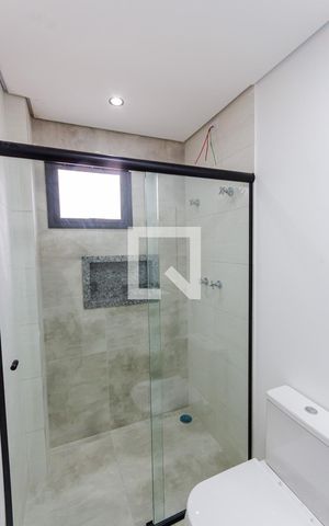 Apartamento à venda com 91m², 2 quartos e 1 vaga Apartamento à venda com 91m², 2 quartos e 1 vagaBanheiro