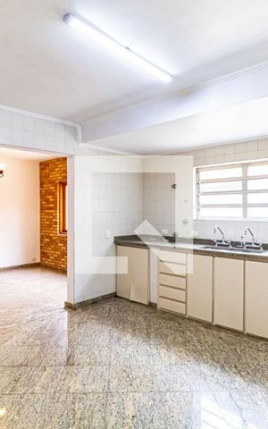 Casa à venda com 400m², 3 quartos e 2 vagasCozinha