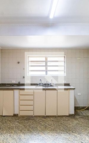 Casa à venda com 400m², 3 quartos e 2 vagasCozinha