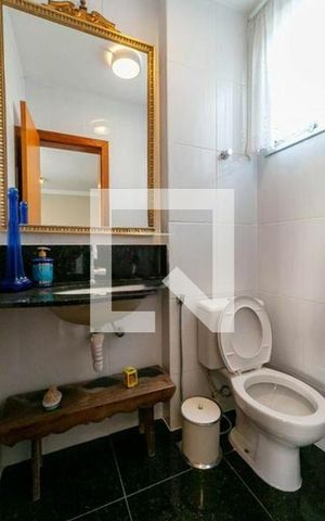 Apartamento à venda com 160m², 3 quartos e 3 vagas Apartamento à venda com 160m², 3 quartos e 3 vagasÁrea de Serviço