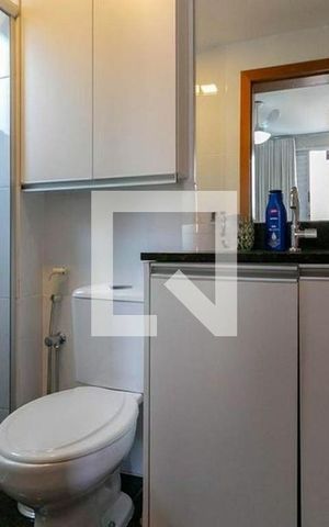 Apartamento à venda com 160m², 3 quartos e 3 vagas Apartamento à venda com 160m², 3 quartos e 3 vagasBanheiro 2