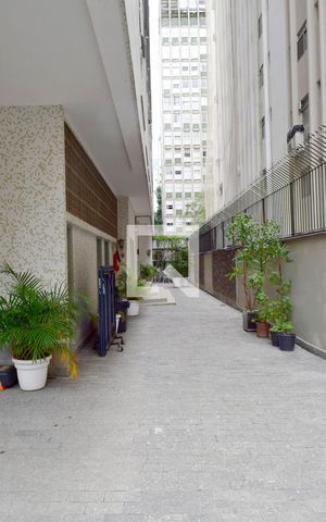 Apartamento à venda com 340m², 4 quartos e 2 vagasLateral
