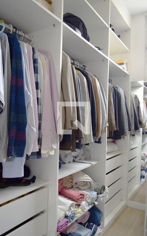 Apartamento à venda com 340m², 4 quartos e 2 vagasCloset Suíte master