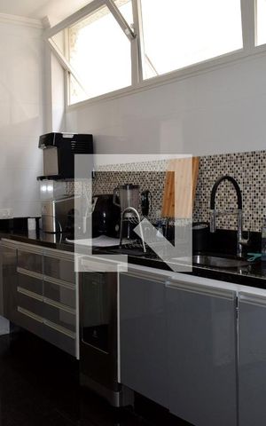 Apartamento à venda com 340m², 4 quartos e 2 vagasCozinha