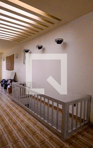 Casa à venda com 450m², 3 quartos e 2 vagas Casa à venda com 450m², 3 quartos e 2 vagasEntrada