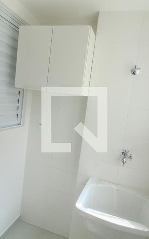 Apartamento para alugar com 34m², 2 quartos e sem vaga Apartamento para alugar com 34m², 2 quartos e sem vagaÁrea de Serviço