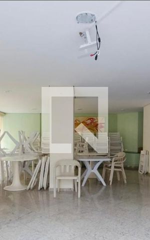 Apartamento à venda com 96m², 4 quartos e 2 vagas Apartamento à venda com 96m², 4 quartos e 2 vagasÁrea comum - Salão de festas