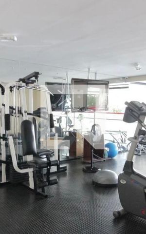 Apartamento à venda com 96m², 4 quartos e 2 vagas Apartamento à venda com 96m², 4 quartos e 2 vagasÁrea comum - Academia