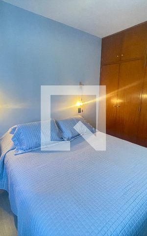 Apartamento à venda com 240m², 4 quartos e 3 vagas Apartamento à venda com 240m², 4 quartos e 3 vagasQuarto 2 - Suíte