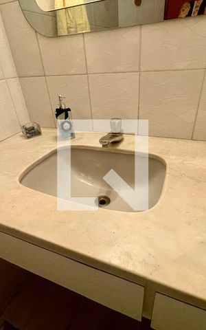 Apartamento à venda com 240m², 4 quartos e 3 vagas Apartamento à venda com 240m², 4 quartos e 3 vagasLavabo
