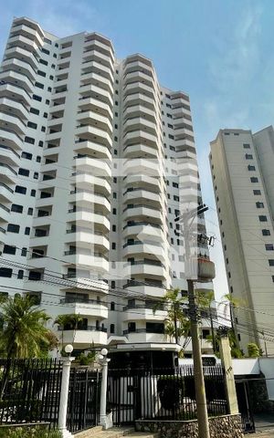 Apartamento à venda com 240m², 4 quartos e 3 vagas Apartamento à venda com 240m², 4 quartos e 3 vagasFachada do condomínio