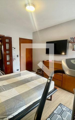 Apartamento à venda com 240m², 4 quartos e 3 vagas Apartamento à venda com 240m², 4 quartos e 3 vagasSuíte Master