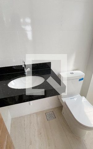 Apartamento à venda com 150m², 3 quartos e 2 vagas Apartamento à venda com 150m², 3 quartos e 2 vagasBanheiro da Suíte