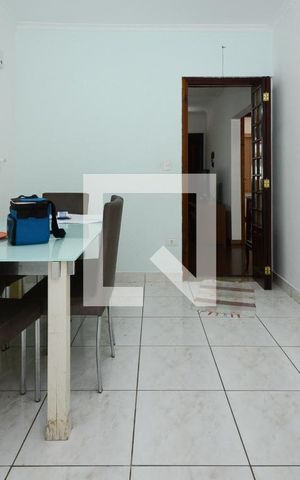 Casa à venda com 111m², 2 quartos e 2 vagas Casa à venda com 111m², 2 quartos e 2 vagascopa