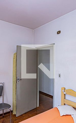 Casa à venda com 182m², 4 quartos e 4 vagas Casa à venda com 182m², 4 quartos e 4 vagasQuarto 2 - casa 2