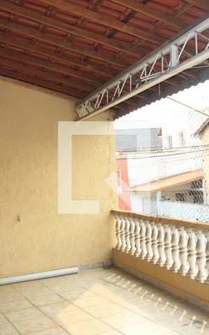 Casa à venda com 243m², 5 quartos e 4 vagasVaranda do quarto 3