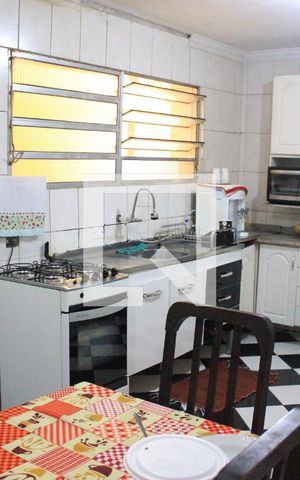 Casa à venda com 243m², 5 quartos e 4 vagasCozinha