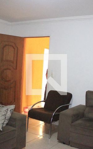 Casa à venda com 243m², 5 quartos e 4 vagasSala
