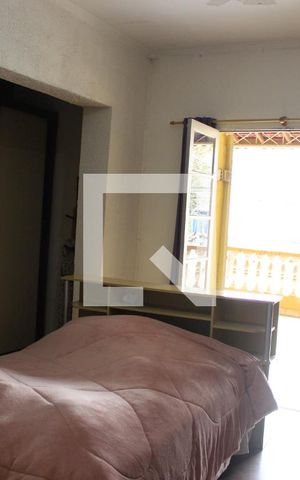Casa à venda com 243m², 5 quartos e 4 vagasQuarto 3