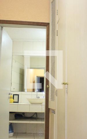 Casa à venda com 243m², 5 quartos e 4 vagasCloset da suíte 