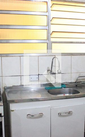 Casa à venda com 243m², 5 quartos e 4 vagasCozinha