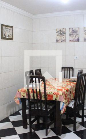 Casa à venda com 243m², 5 quartos e 4 vagasCozinha