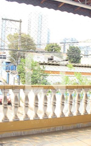 Casa à venda com 243m², 5 quartos e 4 vagasVaranda do quarto 3