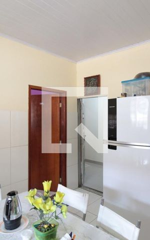 Casa à venda com 60m², 2 quartos e 2 vagasCozinha